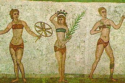 История купальника: от одеяний древности до наших дней