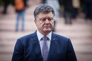 Свидомые «патриоты» требуют от Петра Порошенко превратить Крым в остров