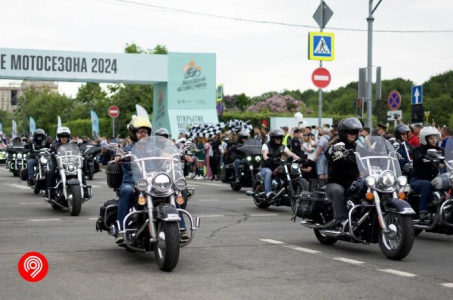 В заезде по Садовому кольцу приняло участие рекордное количество мотоциклистов — это более 15 тысяч участников