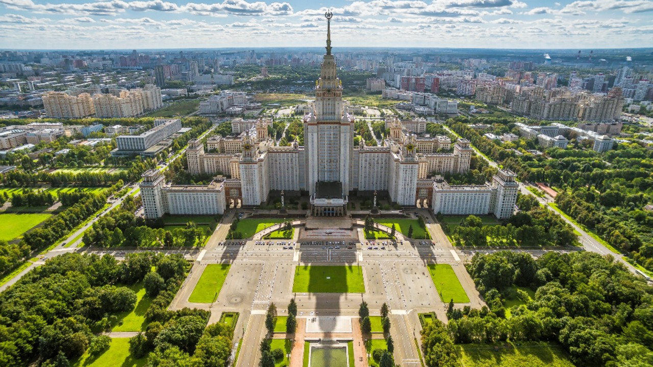 Какие районы Москвы выбирают для инвестиций в студенческое жилье – опрос